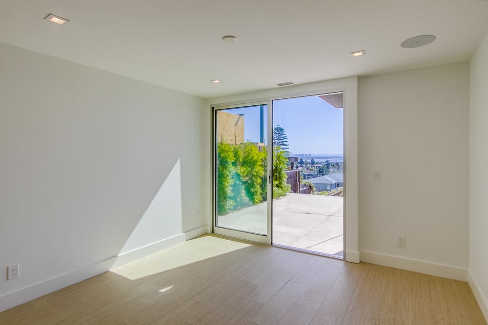 Virtual tour photo 57 of 72 for 1621 Collingwood Dr