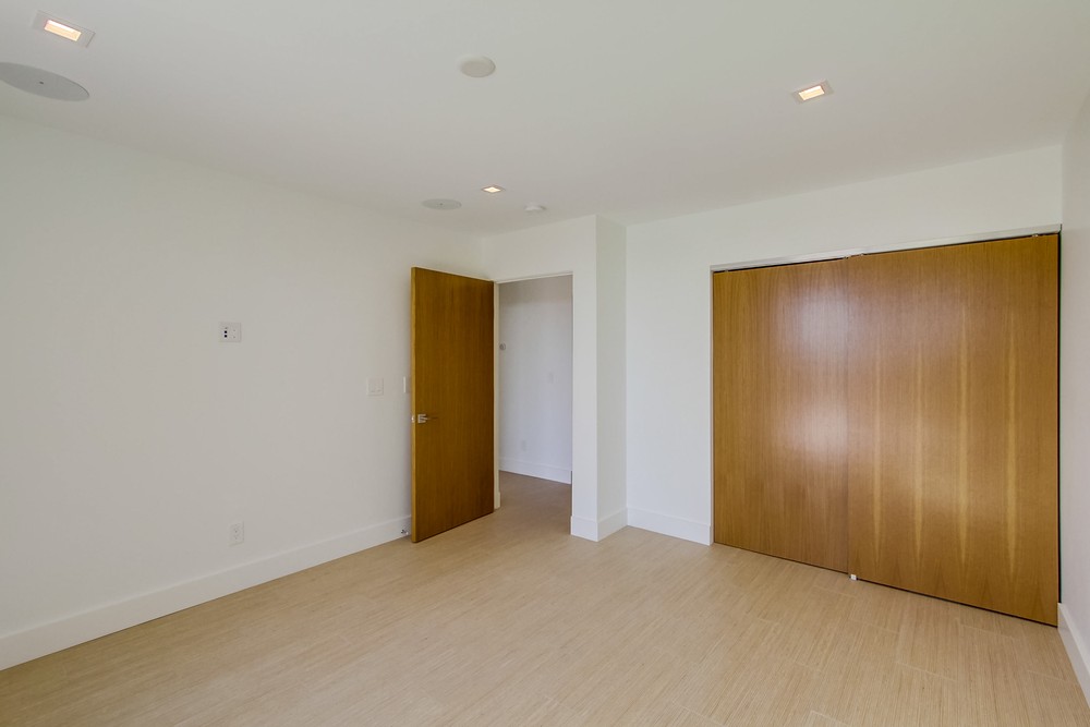 Virtual tour photo 59 of 72 for 1621 Collingwood Dr