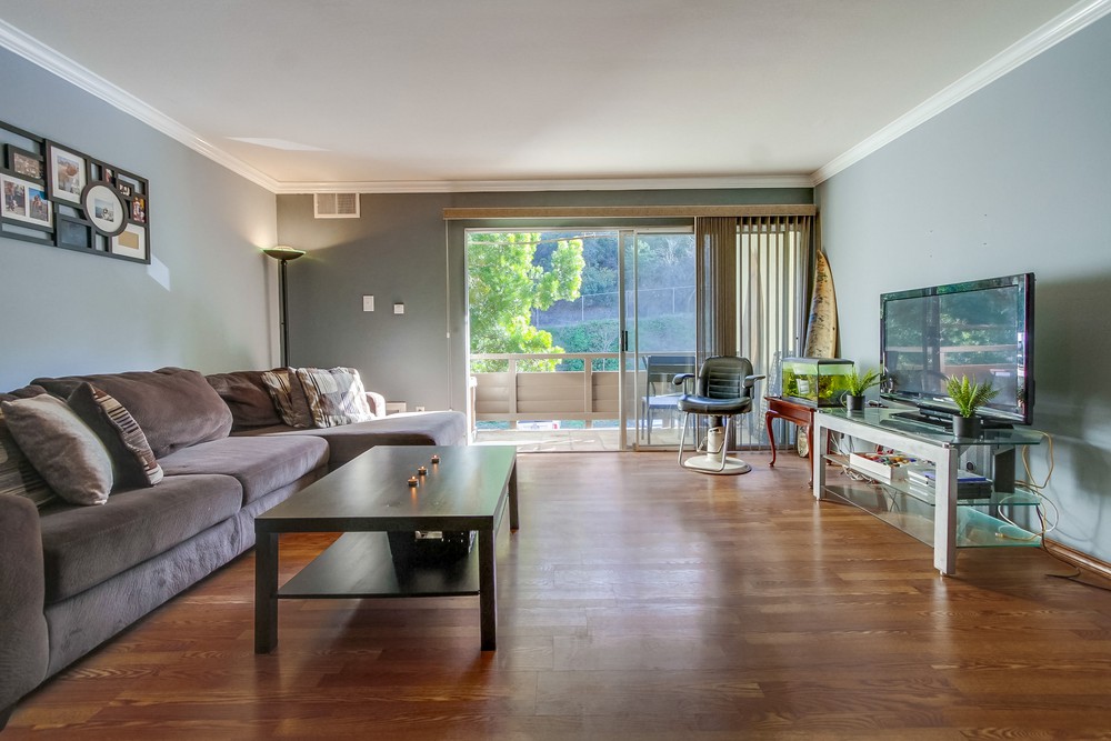 Virtual tour photo 10 of 65 for 1621 Hotel Cir S