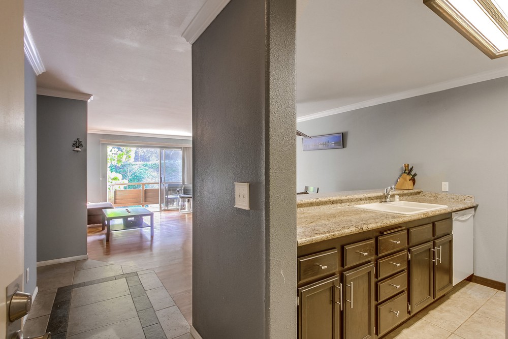 Virtual tour photo 19 of 65 for 1621 Hotel Cir S