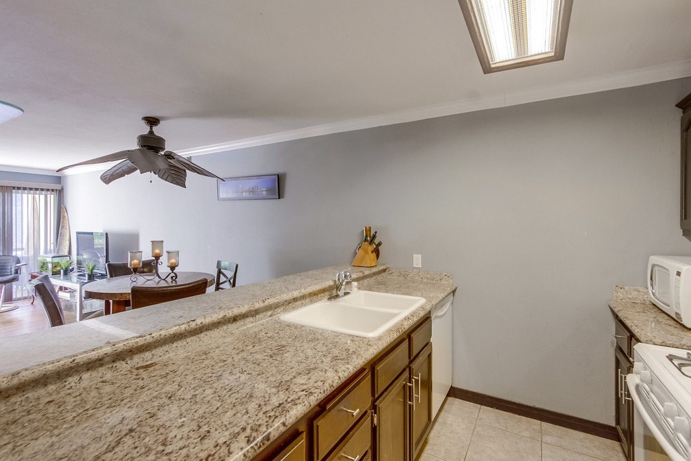 Virtual tour photo 20 of 65 for 1621 Hotel Cir S