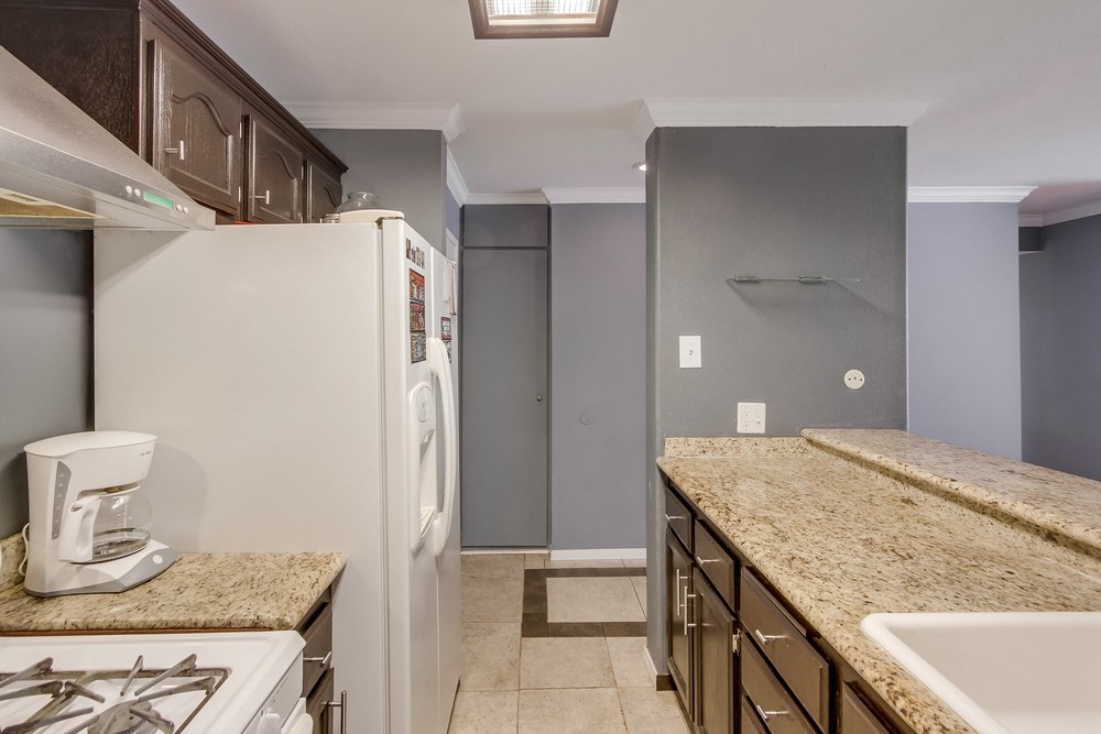 Virtual tour photo 22 of 65 for 1621 Hotel Cir S