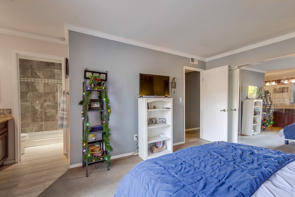 Virtual tour photo 28 of 65 for 1621 Hotel Cir S