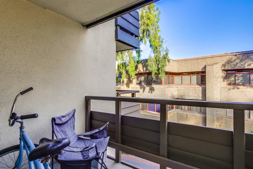 Virtual tour photo 31 of 65 for 1621 Hotel Cir S