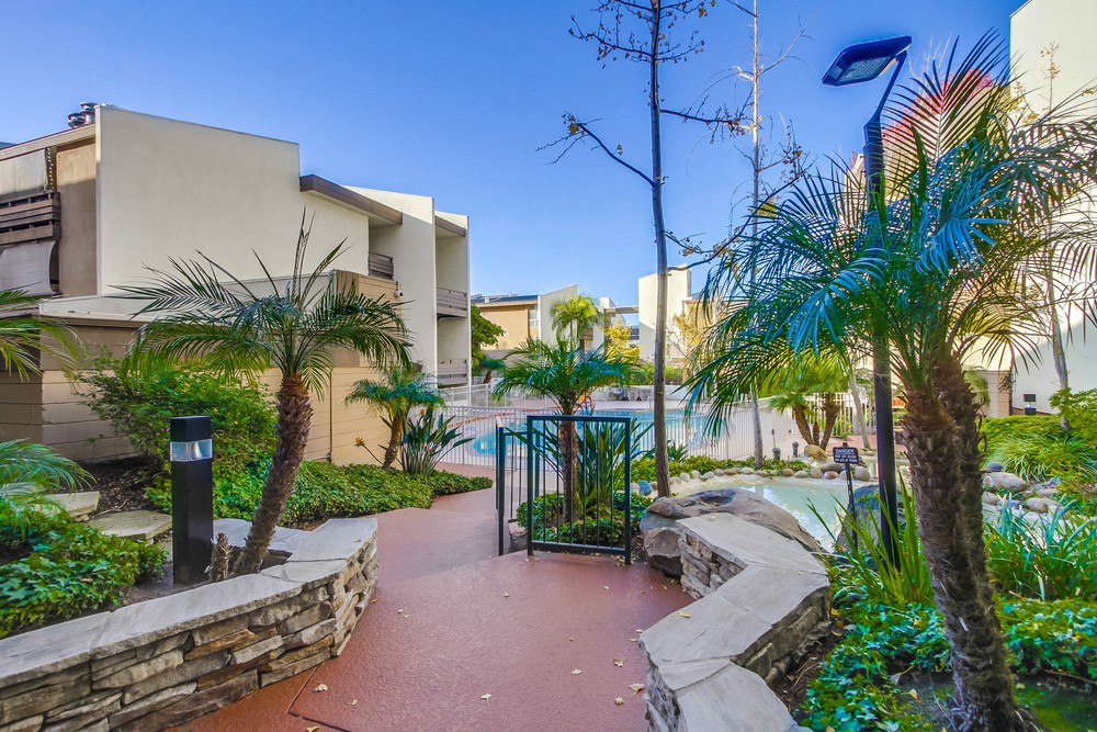 Virtual tour photo 43 of 65 for 1621 Hotel Cir S