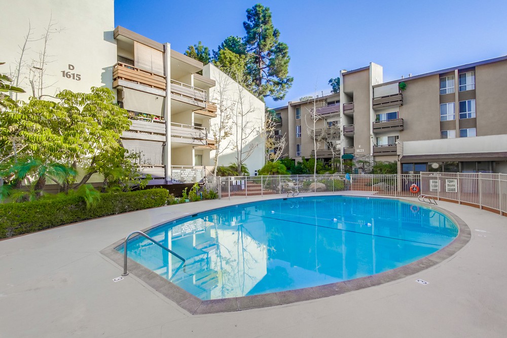 Virtual tour photo 47 of 65 for 1621 Hotel Cir S