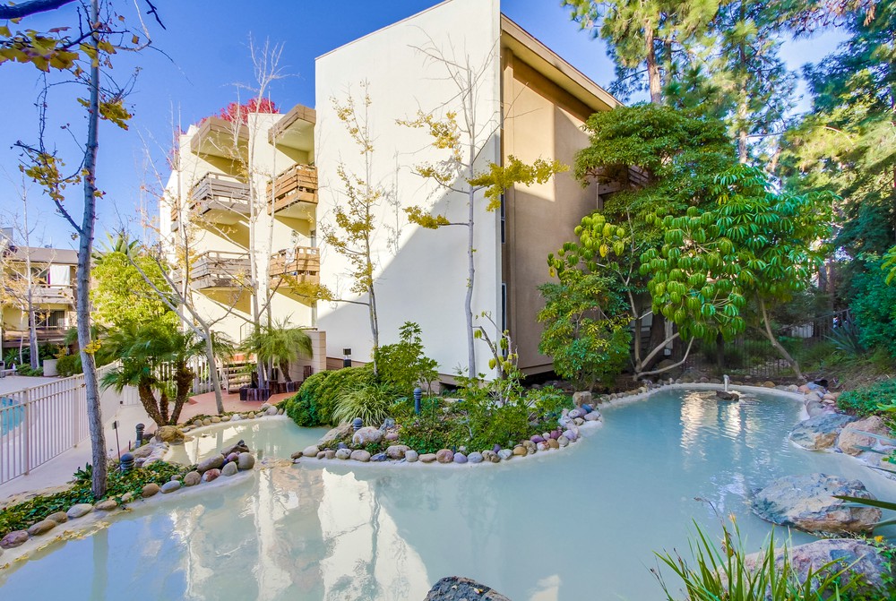Virtual tour photo 49 of 65 for 1621 Hotel Cir S