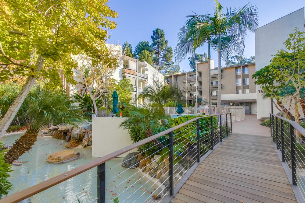 Virtual tour photo 53 of 65 for 1621 Hotel Cir S