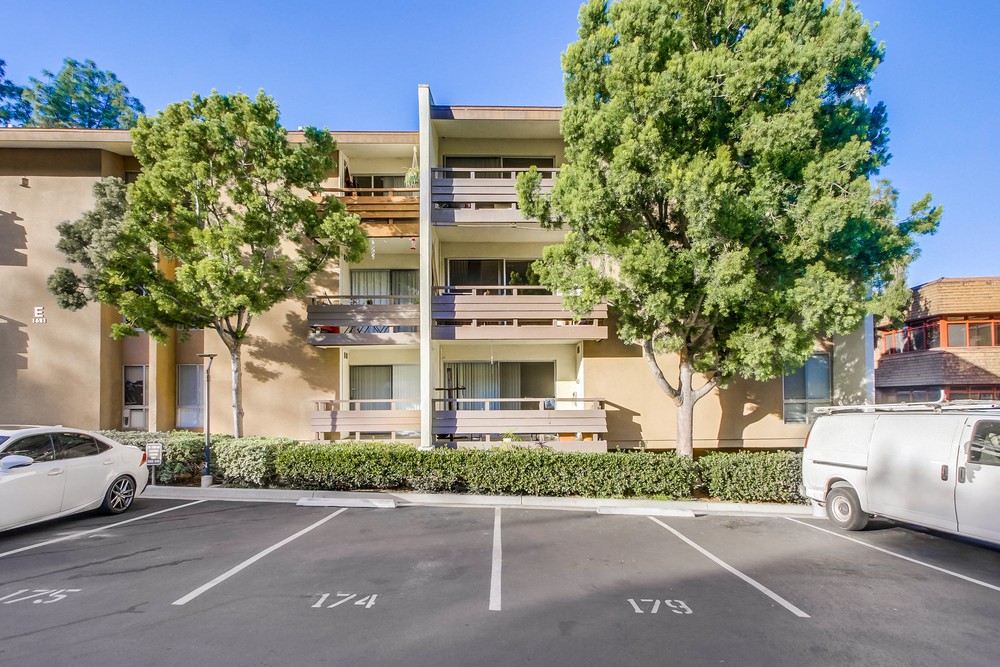 Virtual tour photo 61 of 65 for 1621 Hotel Cir S