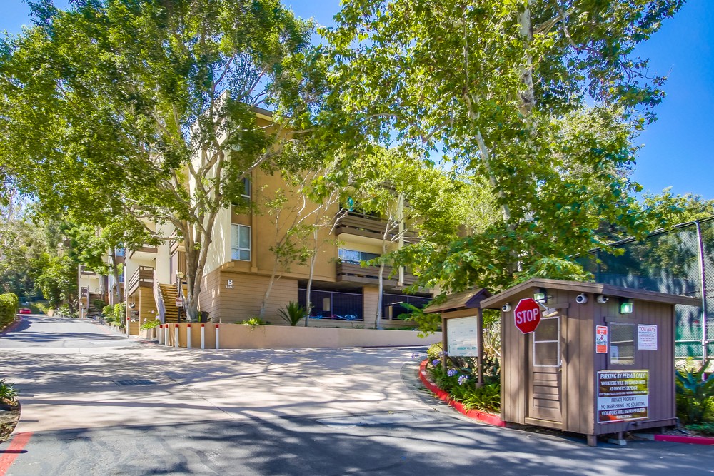 Virtual tour photo 1 of 27 for 1621 Hotel Cir S e130