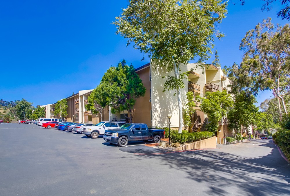 Virtual tour photo 3 of 27 for 1621 Hotel Cir S e130