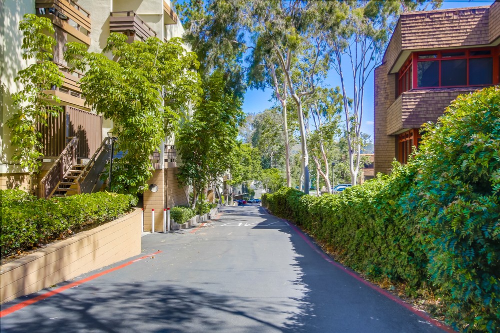 Virtual tour photo 4 of 27 for 1621 Hotel Cir S e130
