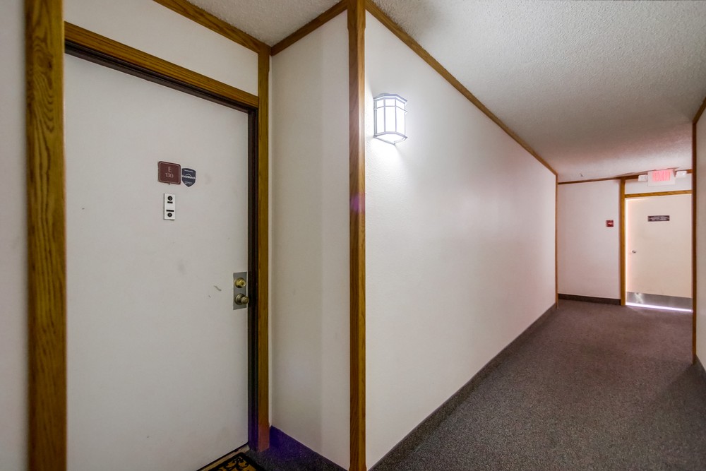 Virtual tour photo 6 of 27 for 1621 Hotel Cir S e130