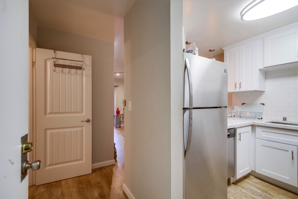 Virtual tour photo 7 of 27 for 1621 Hotel Cir S e130