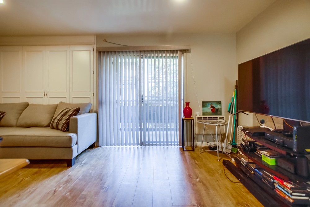 Virtual tour photo 9 of 27 for 1621 Hotel Cir S e130