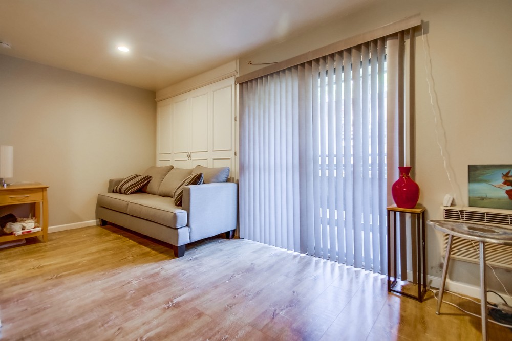 Virtual tour photo 12 of 27 for 1621 Hotel Cir S e130