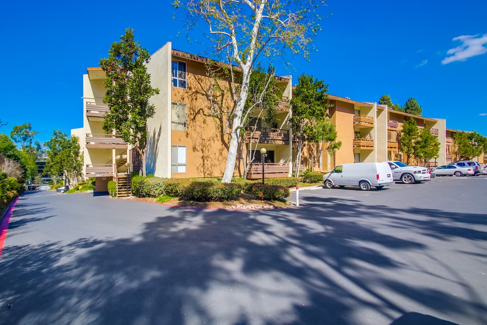 Virtual tour photo 1 of 43 for 1621 Hotel Cir S e210