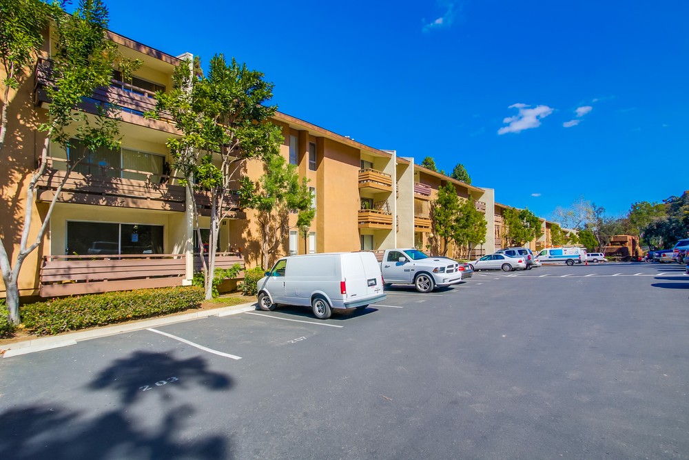 Virtual tour photo 3 of 43 for 1621 Hotel Cir S e210