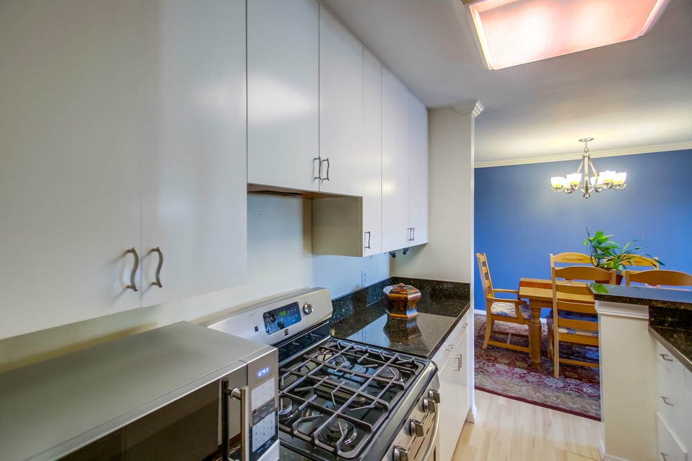 Virtual tour photo 8 of 43 for 1621 Hotel Cir S e210