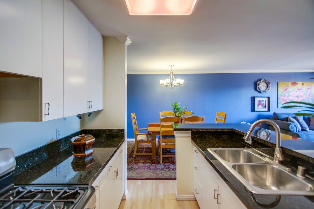 Virtual tour photo 9 of 43 for 1621 Hotel Cir S e210
