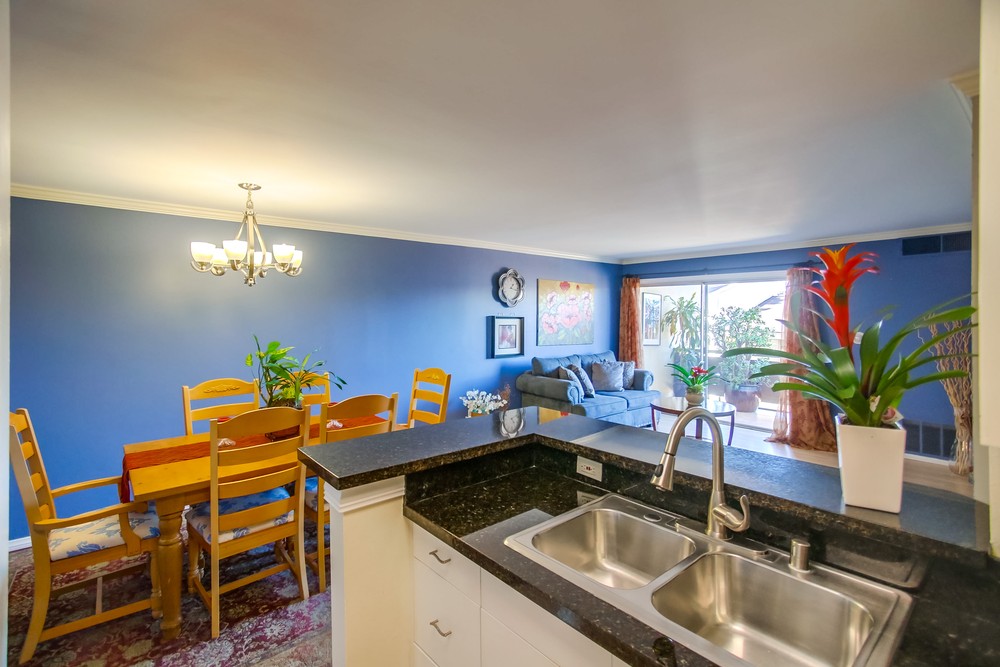 Virtual tour photo 10 of 43 for 1621 Hotel Cir S e210