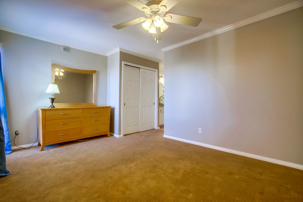 Virtual tour photo 27 of 43 for 1621 Hotel Cir S e210