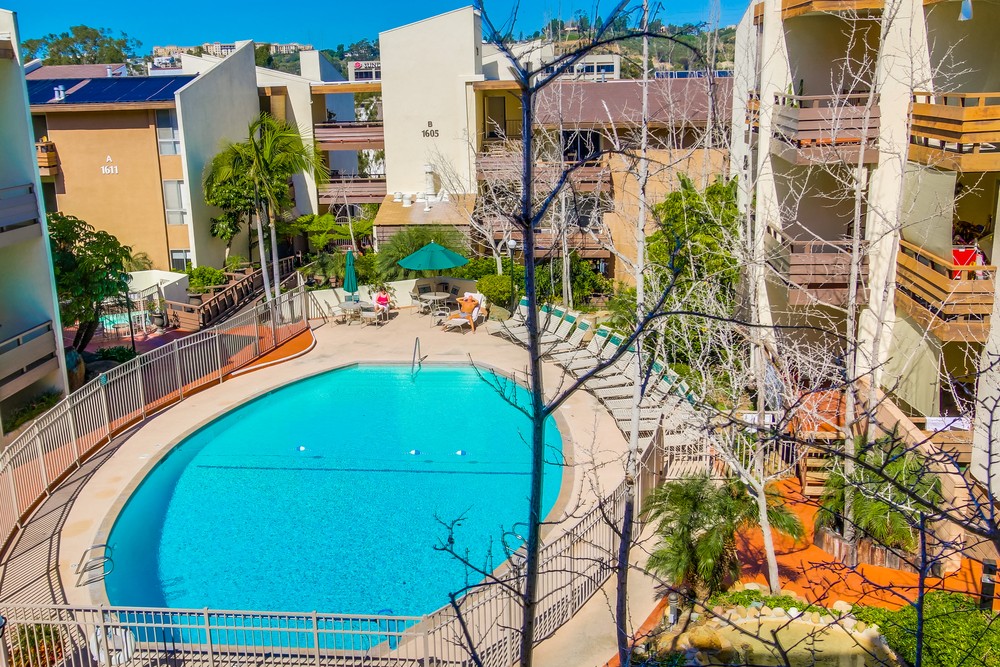 Virtual tour photo 37 of 43 for 1621 Hotel Cir S e210