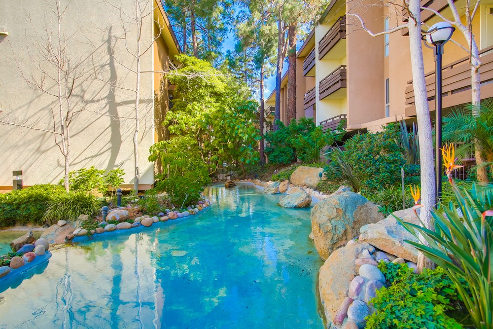Virtual tour photo 42 of 43 for 1621 Hotel Cir S e210