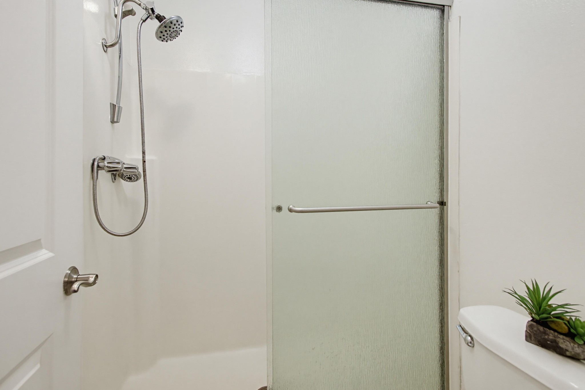 Virtual tour photo 24 of 56 for 1621 Hotel Cir S Unit E231