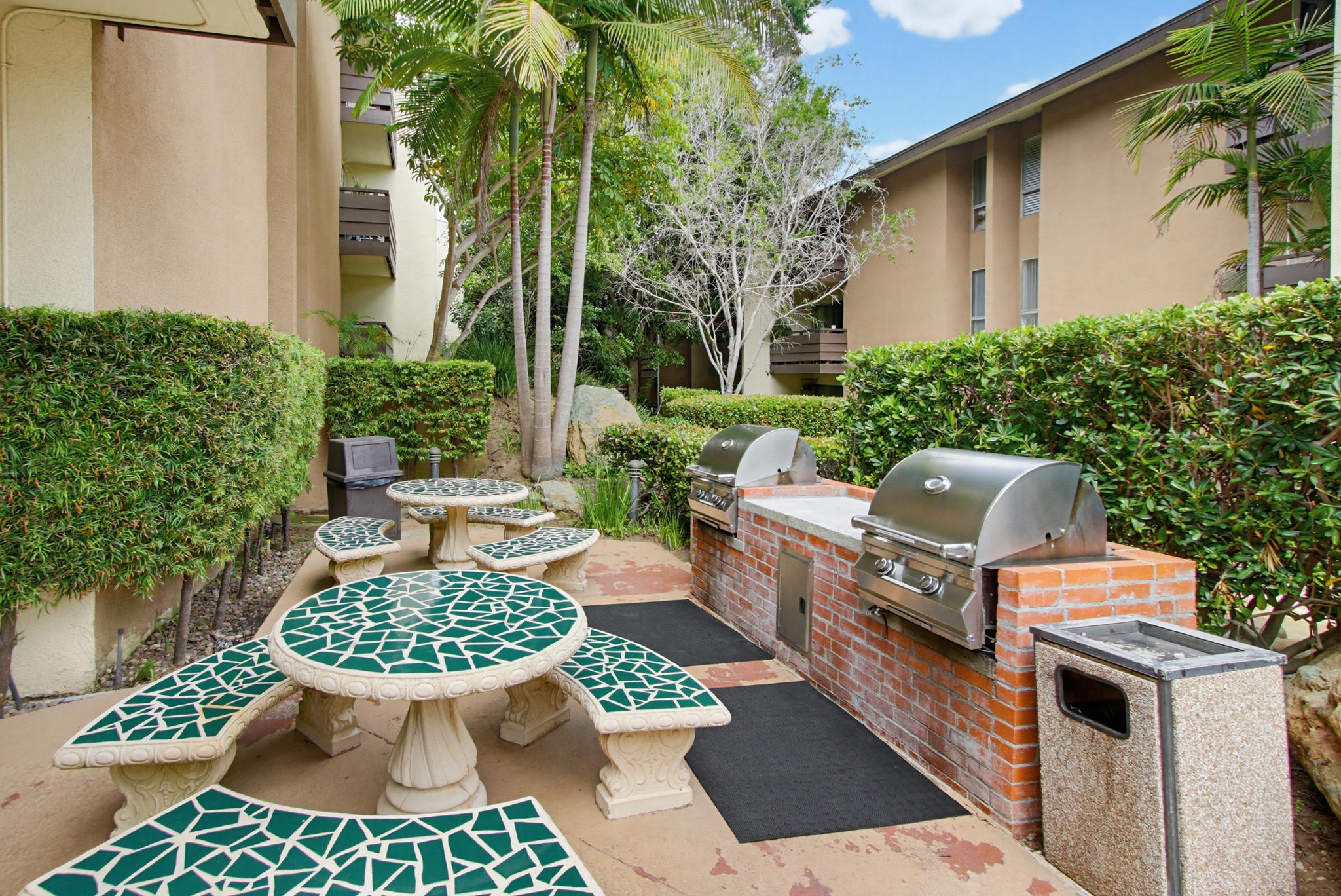 Virtual tour photo 35 of 56 for 1621 Hotel Cir S Unit E231
