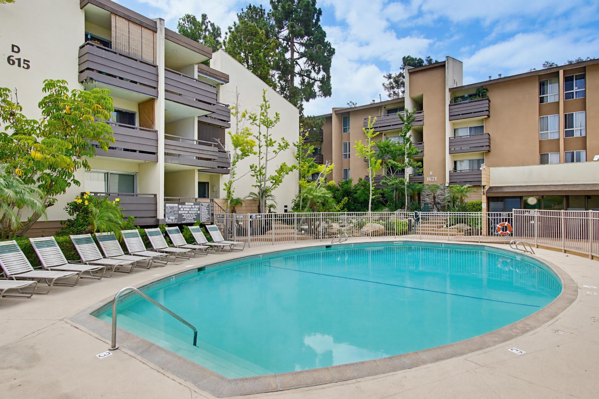 Virtual tour photo 37 of 56 for 1621 Hotel Cir S Unit E231