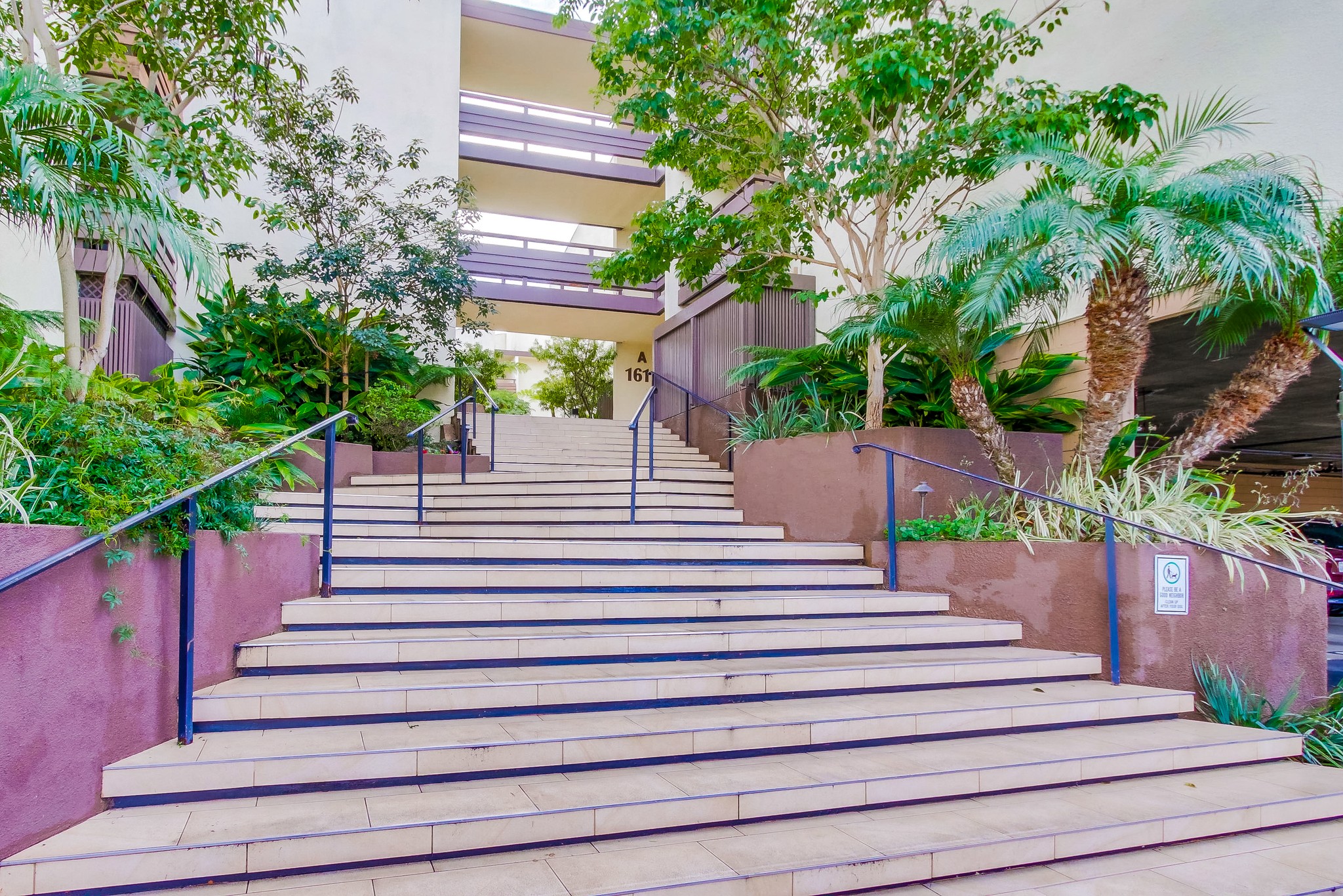 Virtual tour photo 44 of 56 for 1621 Hotel Cir S Unit E231