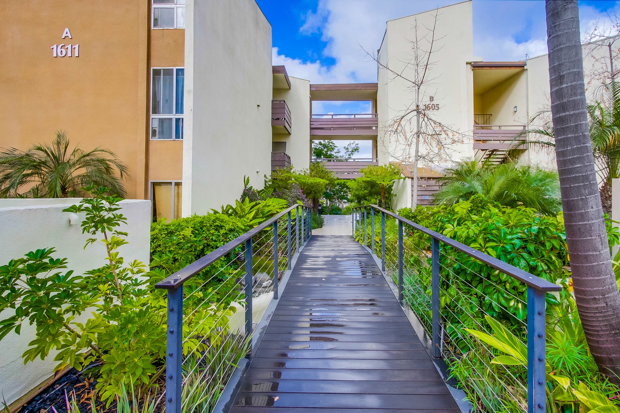 Virtual tour photo 45 of 56 for 1621 Hotel Cir S Unit E231