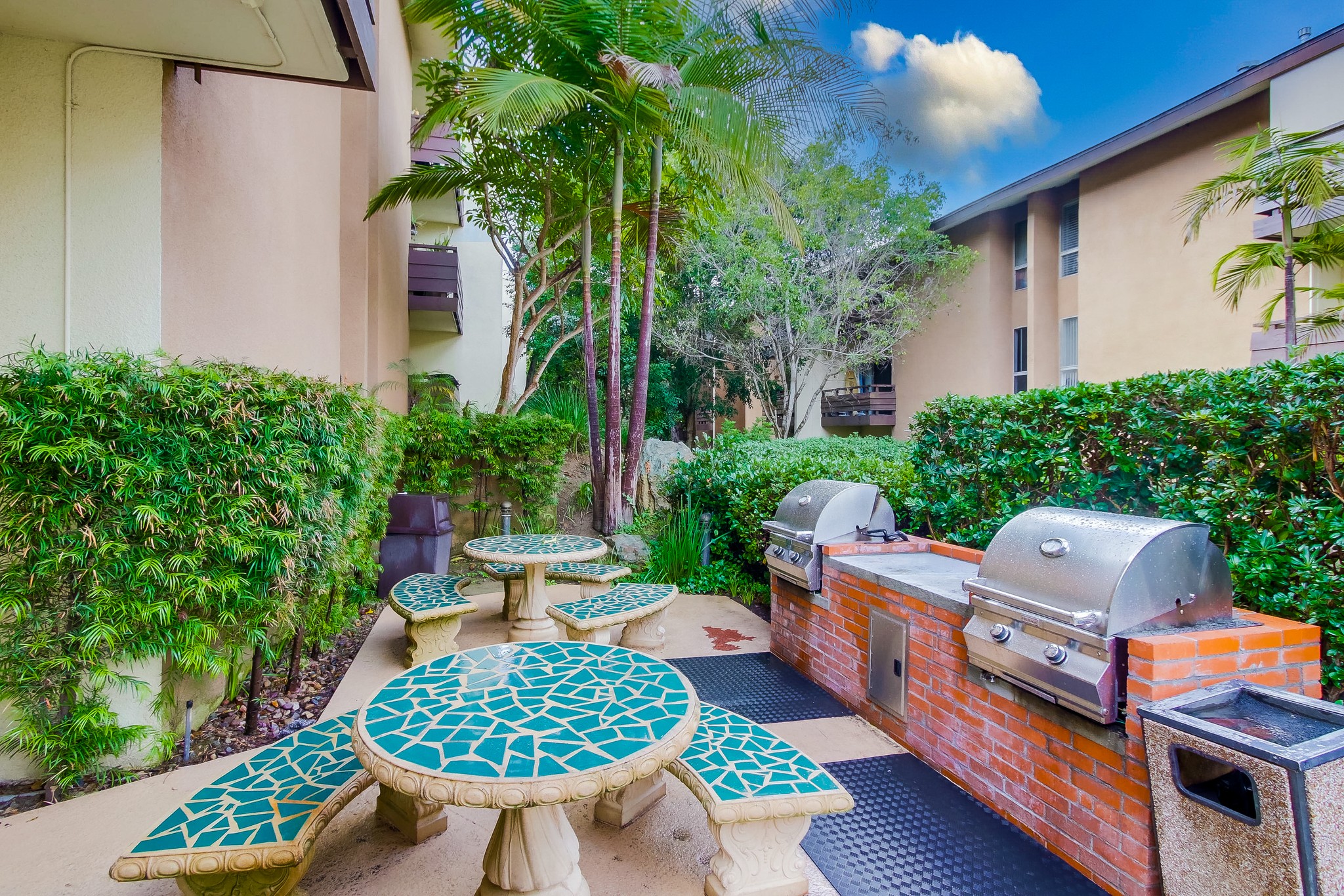 Virtual tour photo 51 of 56 for 1621 Hotel Cir S Unit E231