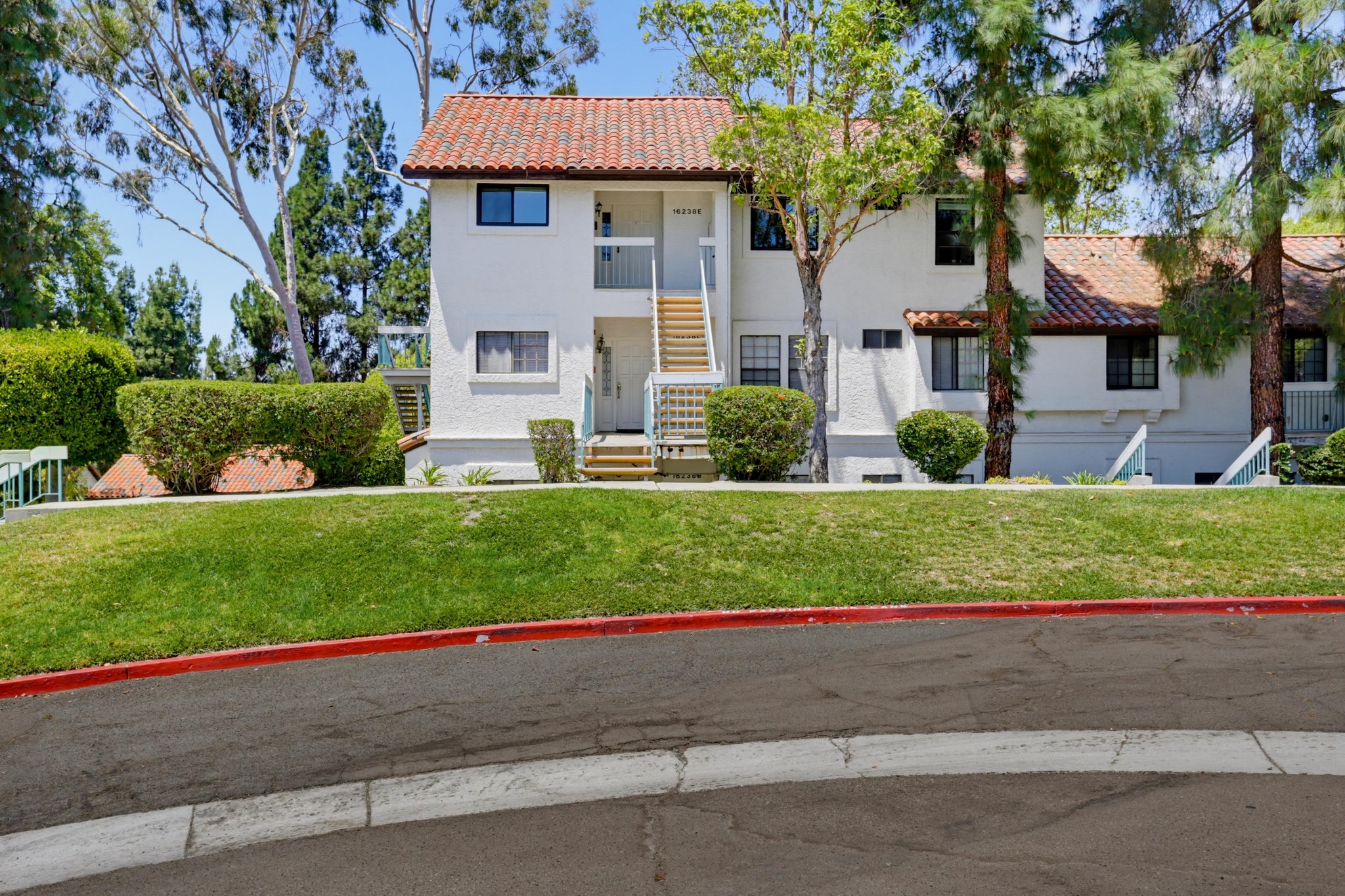 Virtual tour photo 3 of 42 for 16238 Av. Venusto Unit E