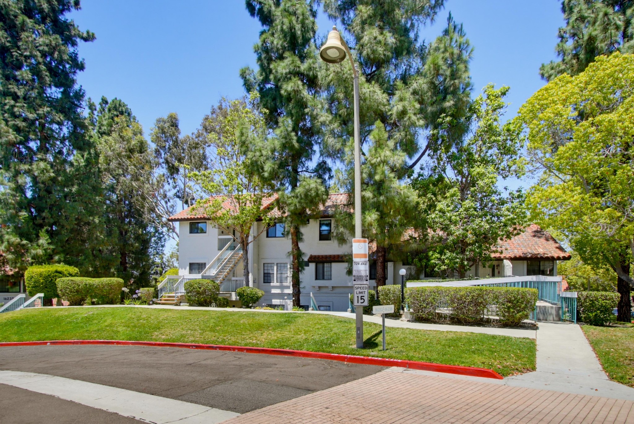 Virtual tour photo 3 of 47 for 16238 Av. Venusto Unit E