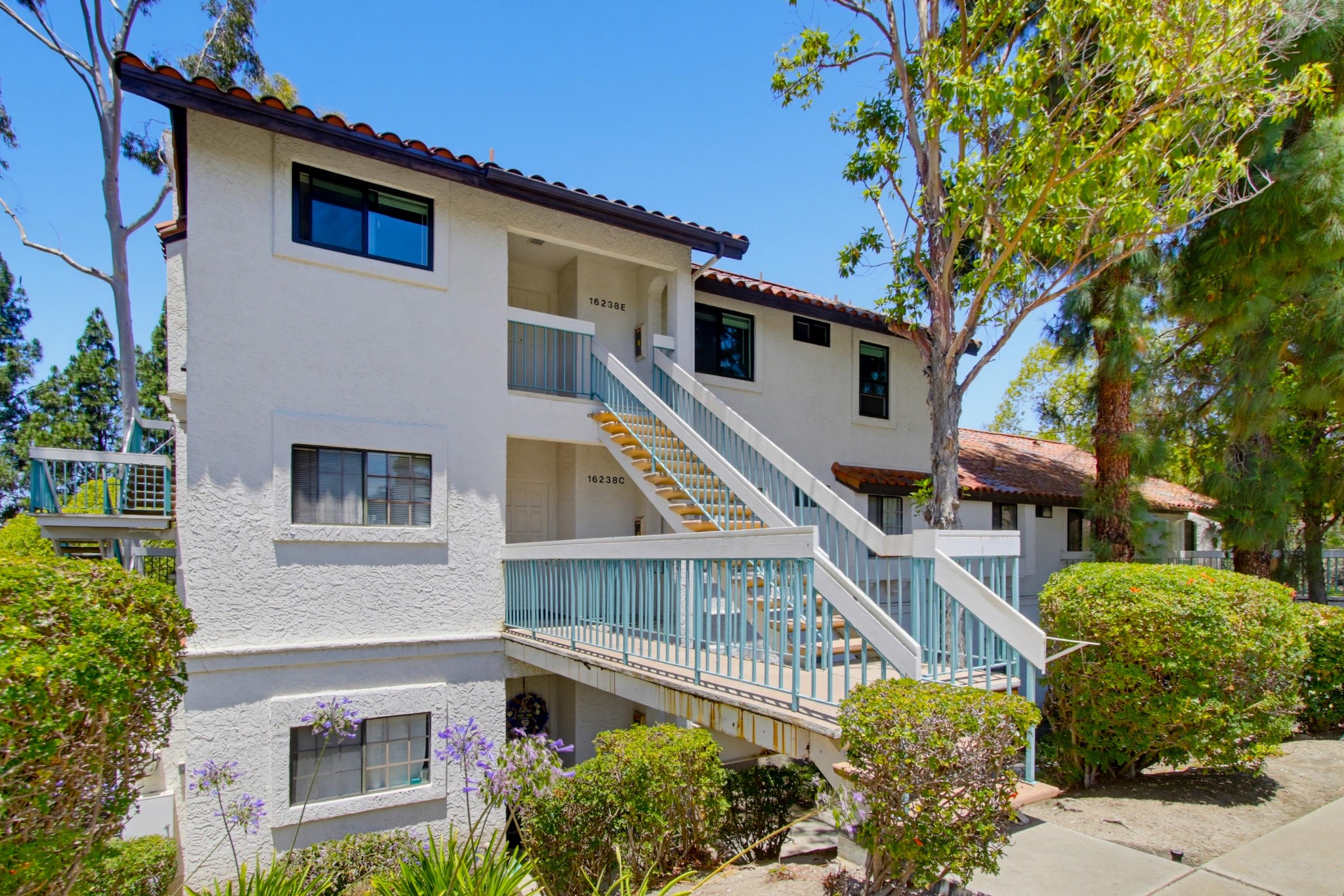Virtual tour photo 6 of 47 for 16238 Av. Venusto Unit E