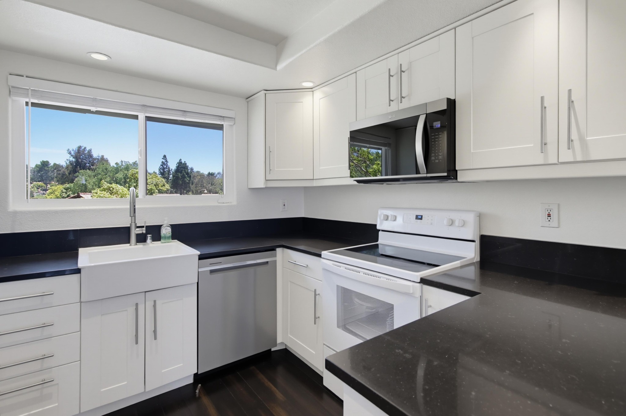 Virtual tour photo 19 of 47 for 16238 Av. Venusto Unit E