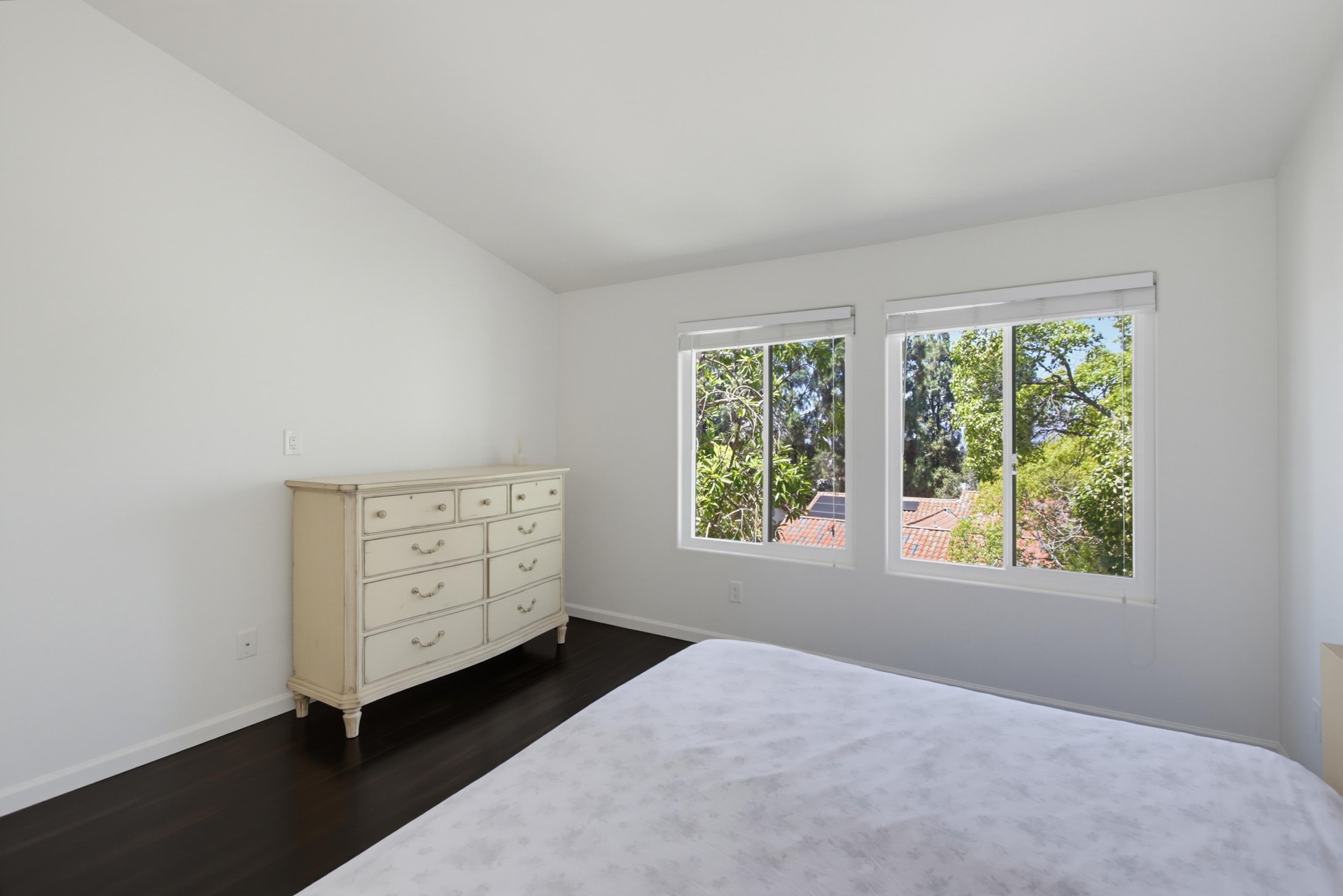 Virtual tour photo 34 of 47 for 16238 Av. Venusto Unit E