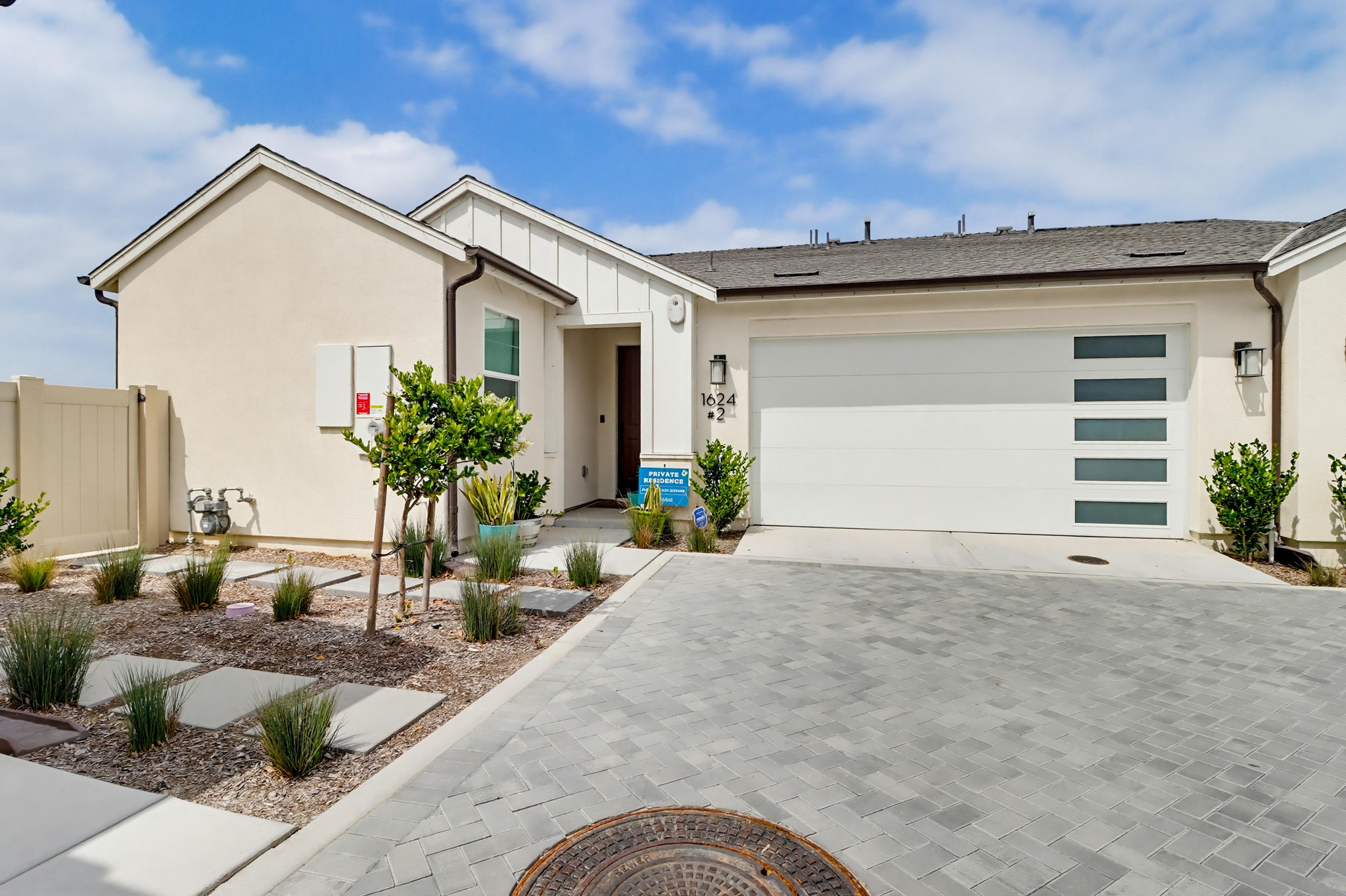 Virtual tour photo 1 of 47 for 1624 Calle Oxton