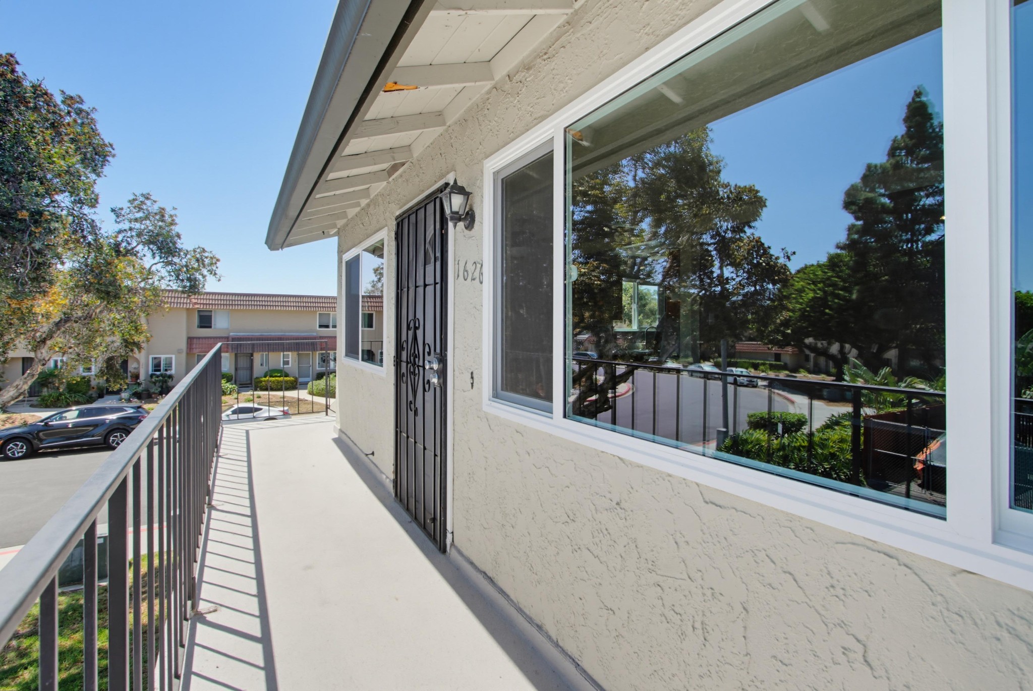 Virtual tour photo 4 of 37 for 1626 Rue De Valle