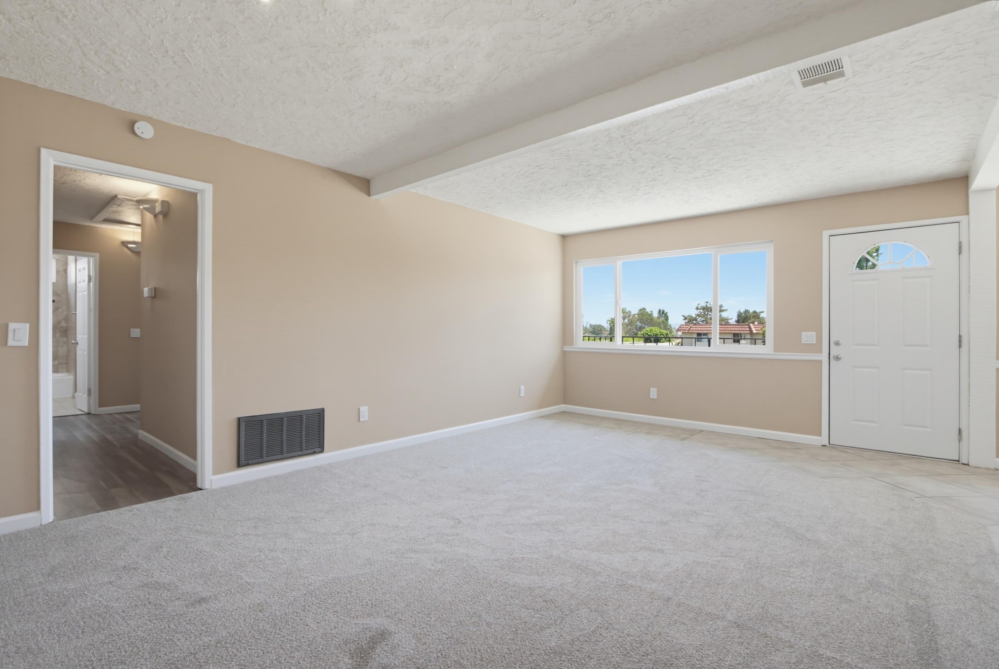 Virtual tour photo 6 of 37 for 1626 Rue De Valle