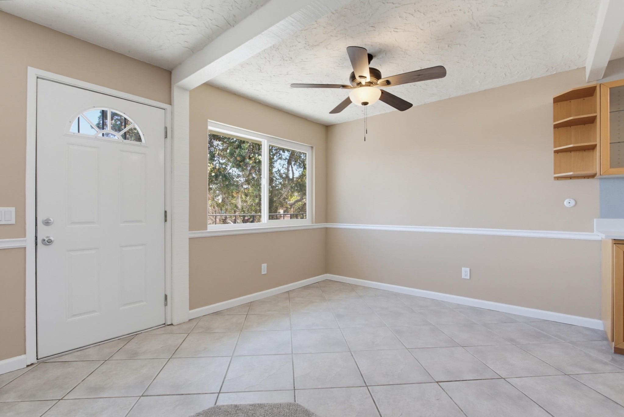 Virtual tour photo 11 of 37 for 1626 Rue De Valle