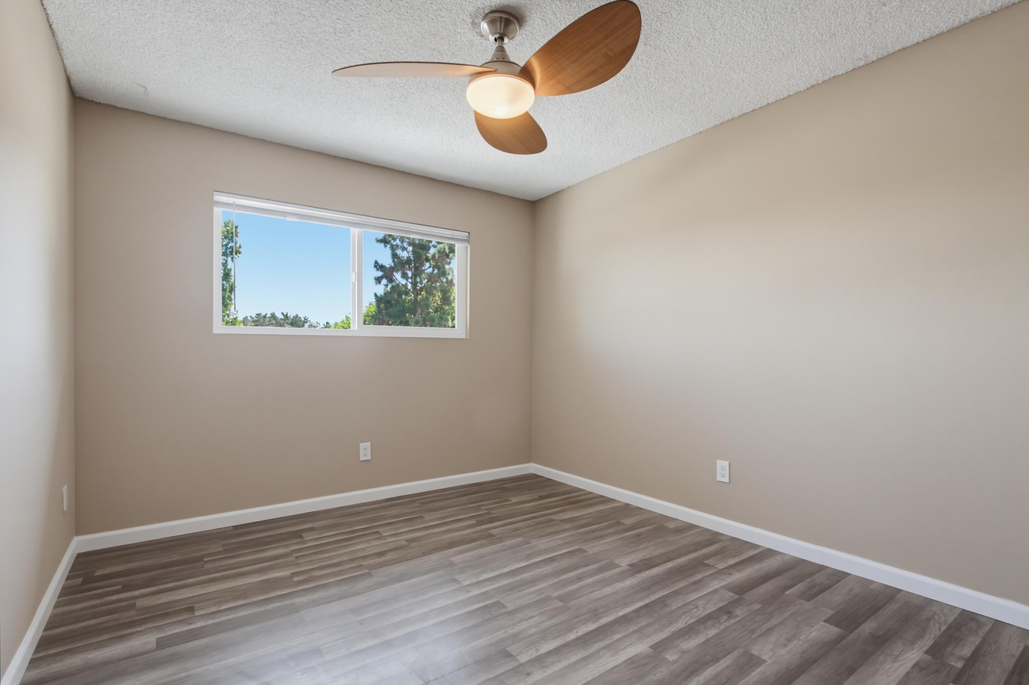 Virtual tour photo 25 of 37 for 1626 Rue De Valle