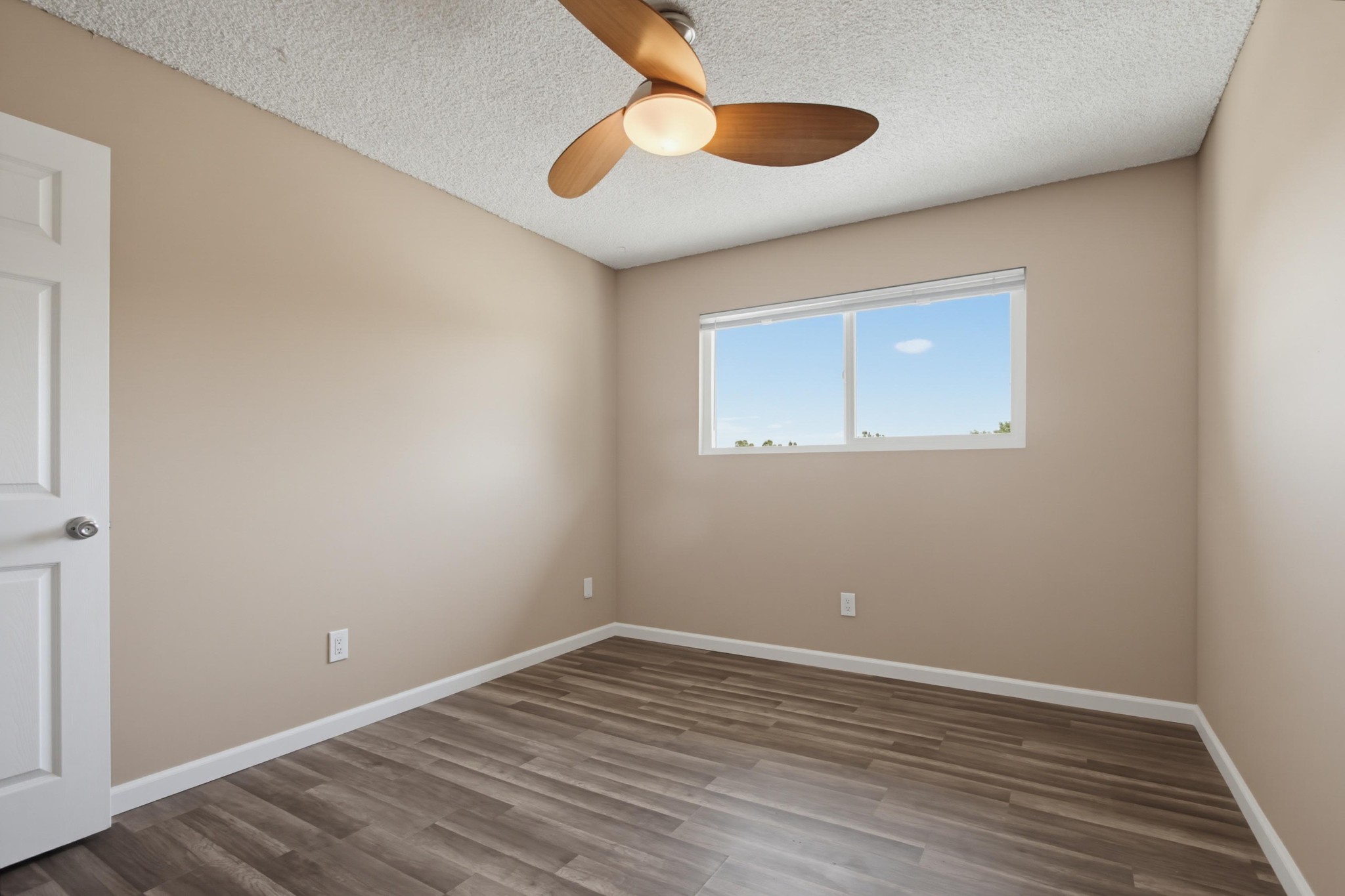 Virtual tour photo 26 of 37 for 1626 Rue De Valle