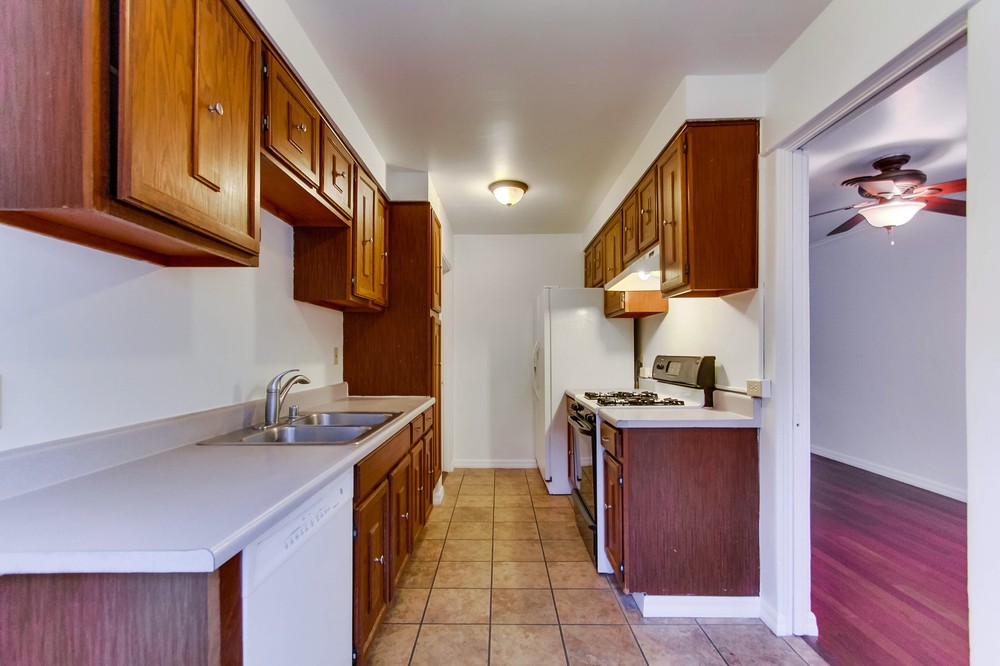 Virtual tour photo 13 of 50 for 1627 Catalina Boulevard