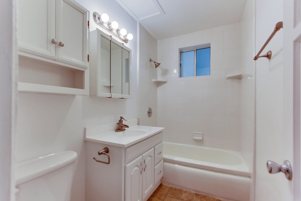 Virtual tour photo 17 of 50 for 1627 Catalina Boulevard