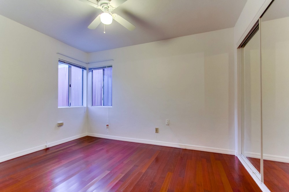 Virtual tour photo 20 of 50 for 1627 Catalina Boulevard
