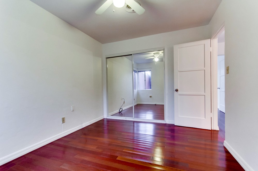 Virtual tour photo 21 of 50 for 1627 Catalina Boulevard