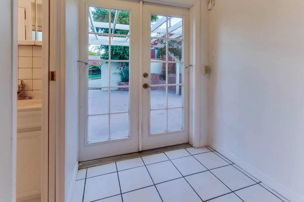 Virtual tour photo 24 of 50 for 1627 Catalina Boulevard